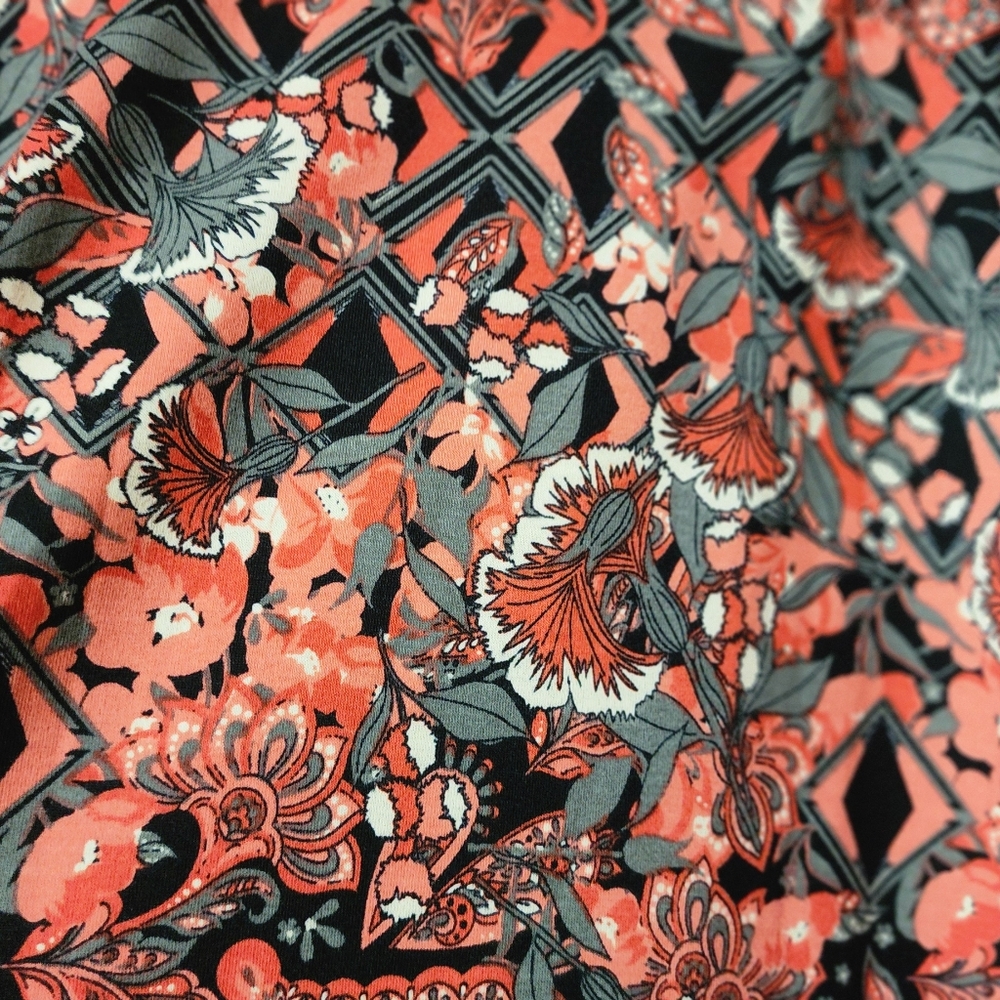 Lularoe Perfect T
